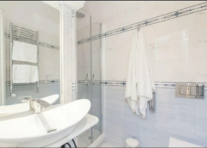 Impero Vaticano San Pietro Bed & Breakfast 4*