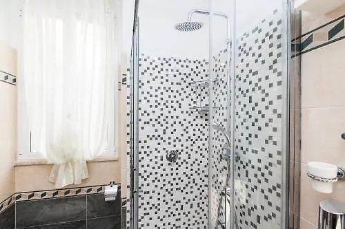 Bed & Breakfast Impero Vaticano San Pietro 4*